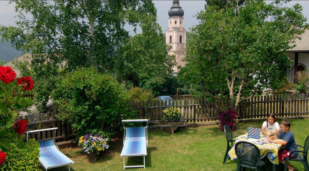 B&B Garni Lantschner カステルロット エクステリア 写真