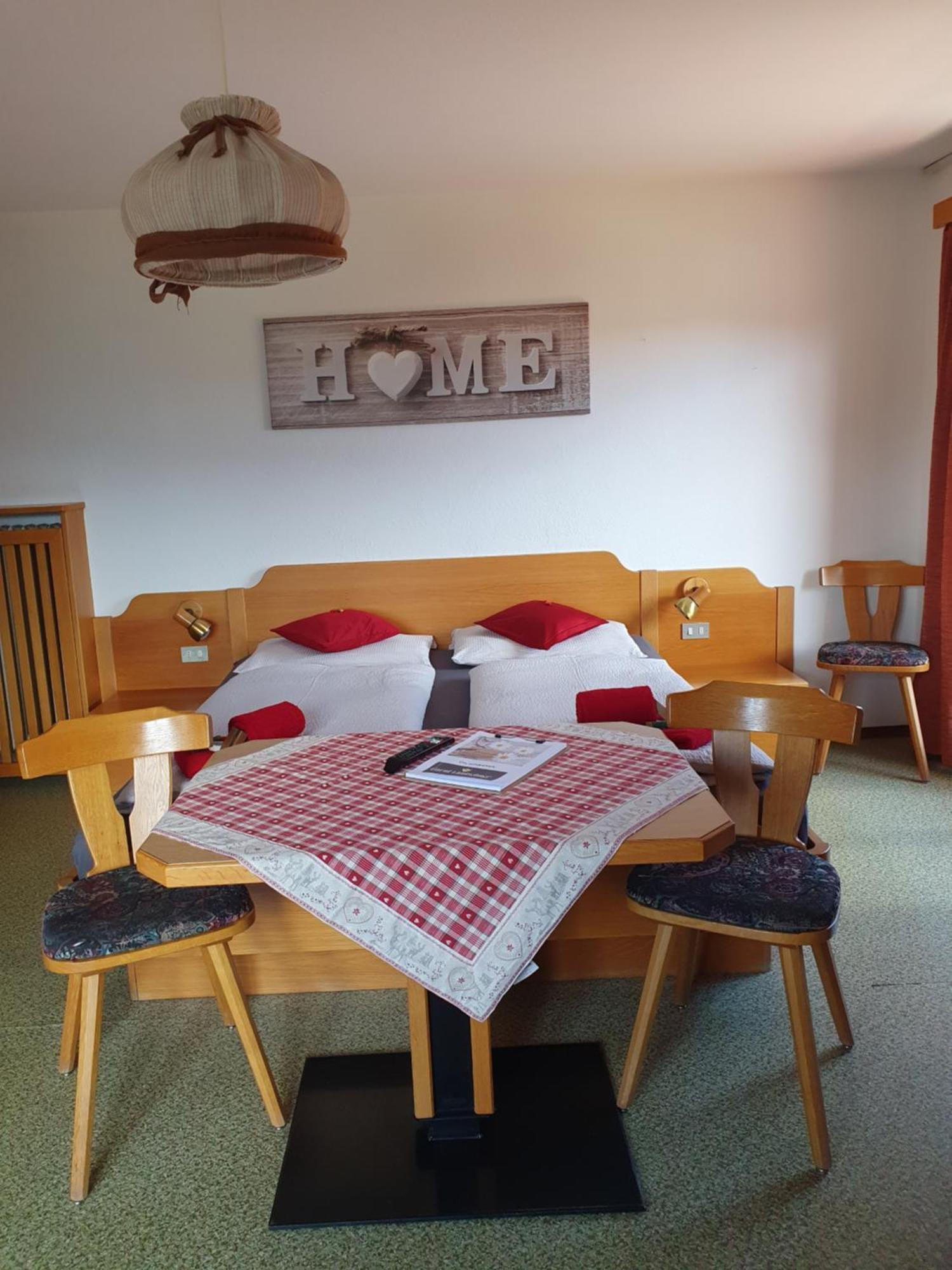 B&B Garni Lantschner カステルロット エクステリア 写真